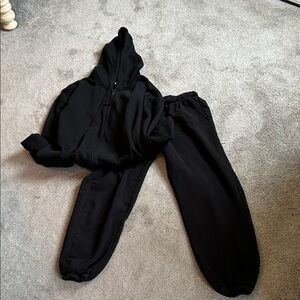 Old Navy Black Zip-Up Women’s Black Hoodie and sweatpants